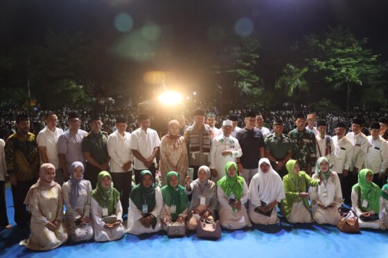 Kapolres Jembrana Hadiri “Jembrana Bersholawat” bersama Ustadz Das’ad Latif