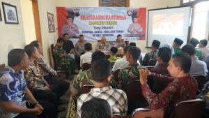 Sambangi Gringsing, Kapolres Batang Tekankan Pentingnya Komunikasi Jaga Kamtibmas