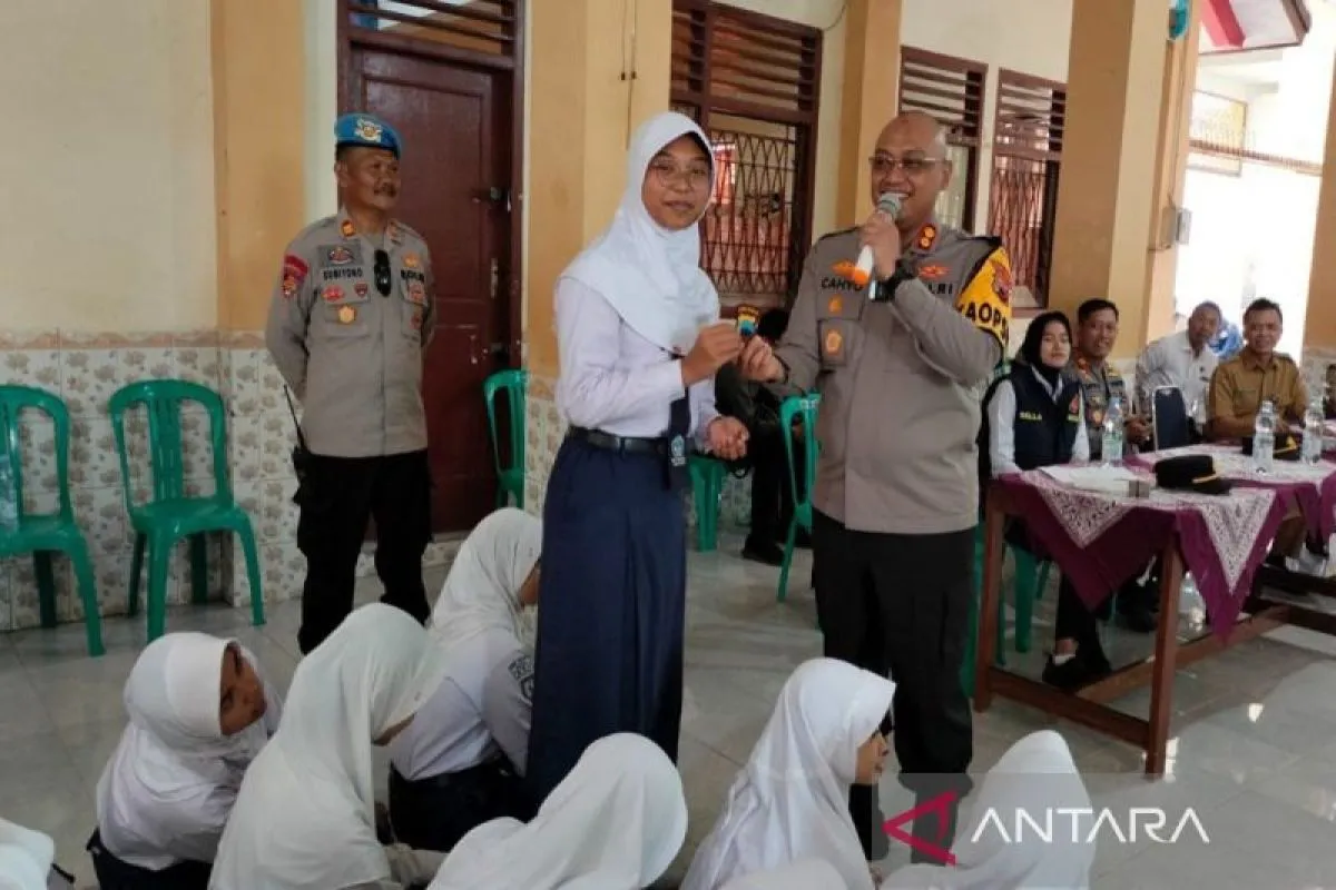 Kunjungi Sekolahan, Polres Batang Tanamkan Optimisme Pada Pelajar