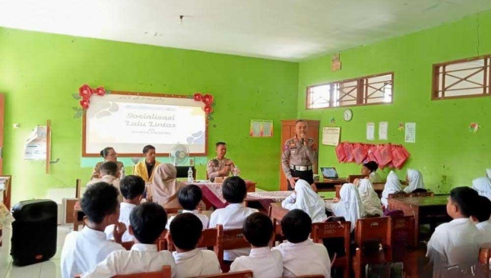 Larang Anak Anak Kendarai Motor, Satlantas Polres Batang Jaga Keselamatan