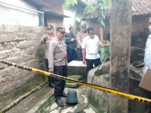 Alami Gangguan Jiwa, Petani di Wringinpitu Banyuwangi Pasang Tali Karet di Leher