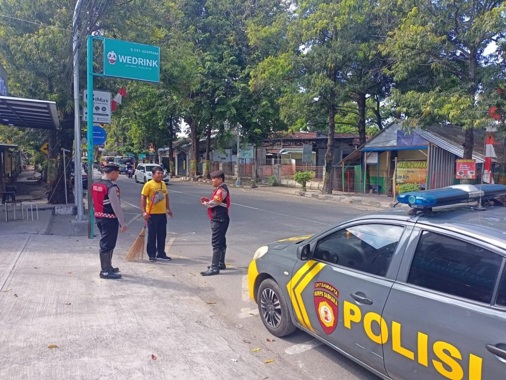 Patroli Sat Samapta Polres Rembang, Jalin Dialogis Dengan Juru Parkir