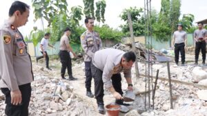 Giat Pelatakan Batu Pertama Pembangunan Gedung Bagian Logistik oleh Kapolres Rembang