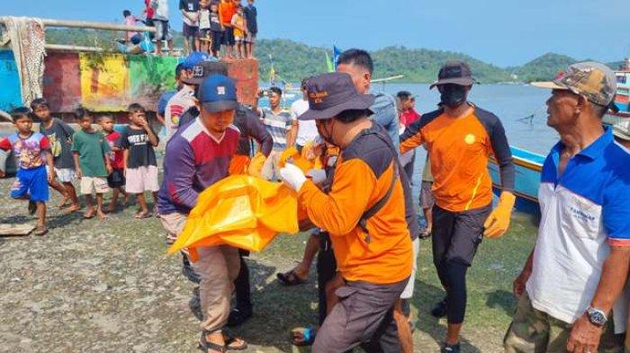 Pencarian Hari Ke 3 Jasad Nelayan Hilang Di Cilacap Ditemukan