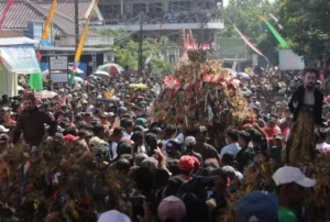 Arak-arakan Jembul Tulakan di Jepara Diwarnai Kericuhan, Ini Penyebabnya!