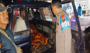 Perahu Pemancing Digulung Ganasnya Ombak di Banyuwangi, Seorang Tewas