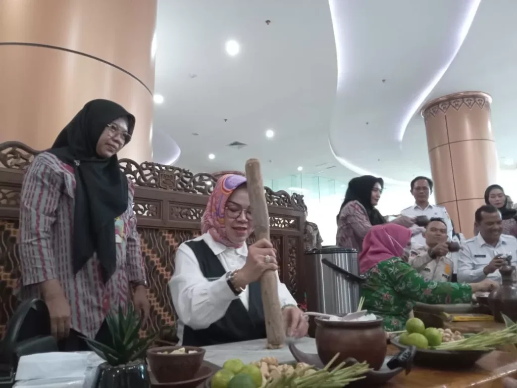 UNESCO Tetapkan Jamu Sebagai Warisan Budaya Tak Benda, Bupati Sukoharjo Etik Suryani: Harus Jadi Welcome Drink Di Hotel