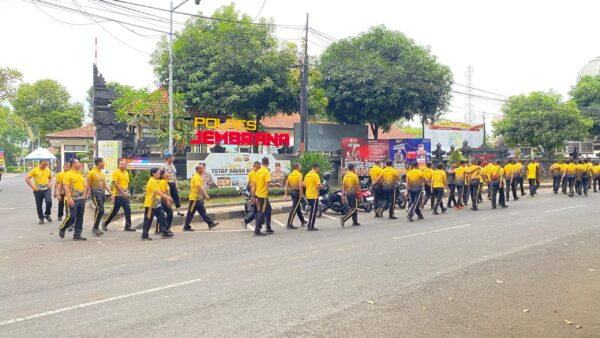 Personel Polres Jembrana Laksanakan Apel Olahraga Pagi