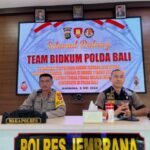 Personil Polres Jembrana Ikuti Sosialisasi Dan Penyuluhan Dari Bidkum Polda