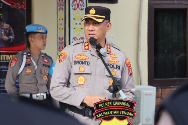 Personil Polres Lamandau Amankan Peringatan Hari Buruh Internasional