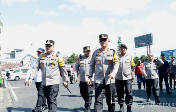 Polda Jatim Tambah Personel Di Pelabuhan Ketapang Saat Ktt Wwf