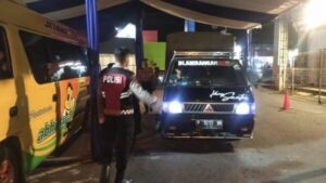 Polisi Gelar Razia THTR di Pelabuhan Ketapang