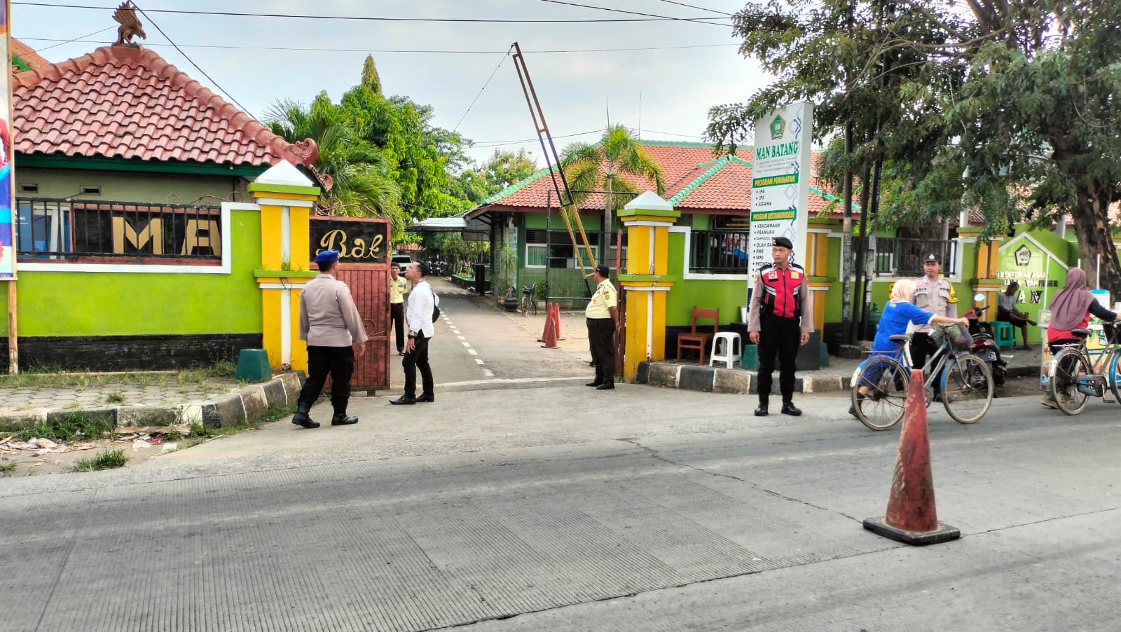 Polres Batang Siagakan 100 Personel Untuk Amankan Pengumuman Kelulusan Sma/smk