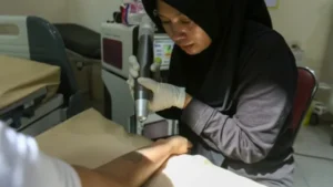 Program Hapus Tato Gratis, Mulai Wanita hingga Lansia Serbu Klinik Polresta Banyuwangi