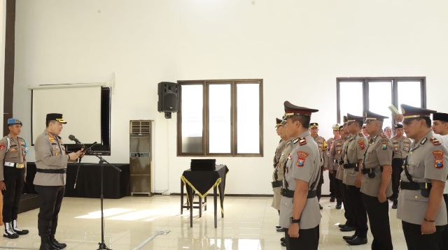 Sejumlah Kapolsek Jajaran Polresta Banyuwangi Dirotasi