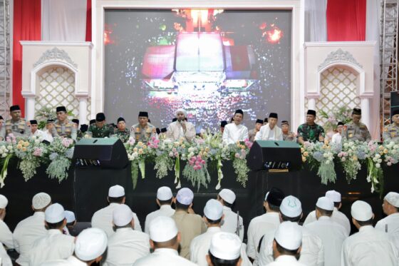 Shalawat Bersama Habib Syech, Ribuan Jamaah Padati Polda Jateng