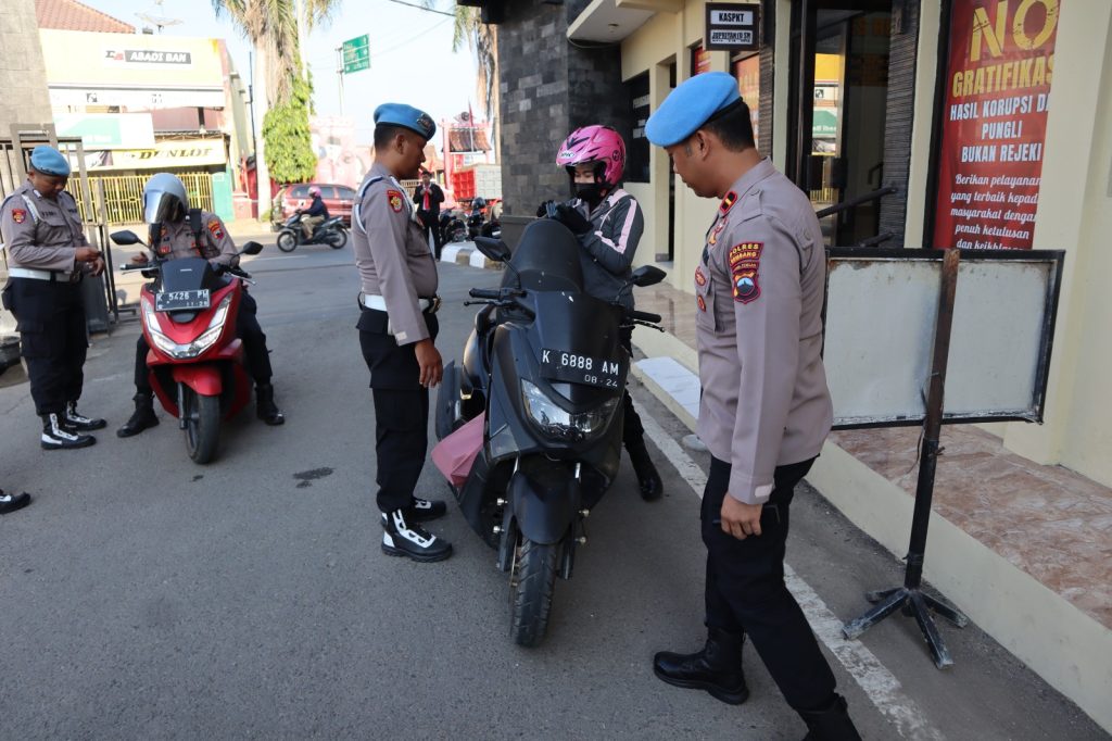 Si Propam Polres Rembang Gelar Gaktiblin Mendadak: Tekan Angka Pelanggaran