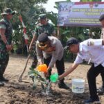 Sinergitas Tni Polri Di Sukoharjo Dalam Karya Bhakti Penanaman Pohon