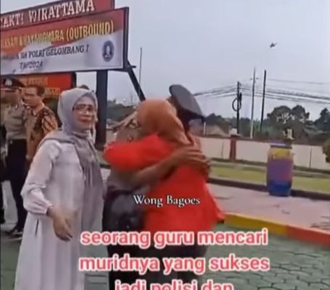 Sukses Jadi Polisi, Guru Di Jabar Peluk Bangga Muridnya Yang