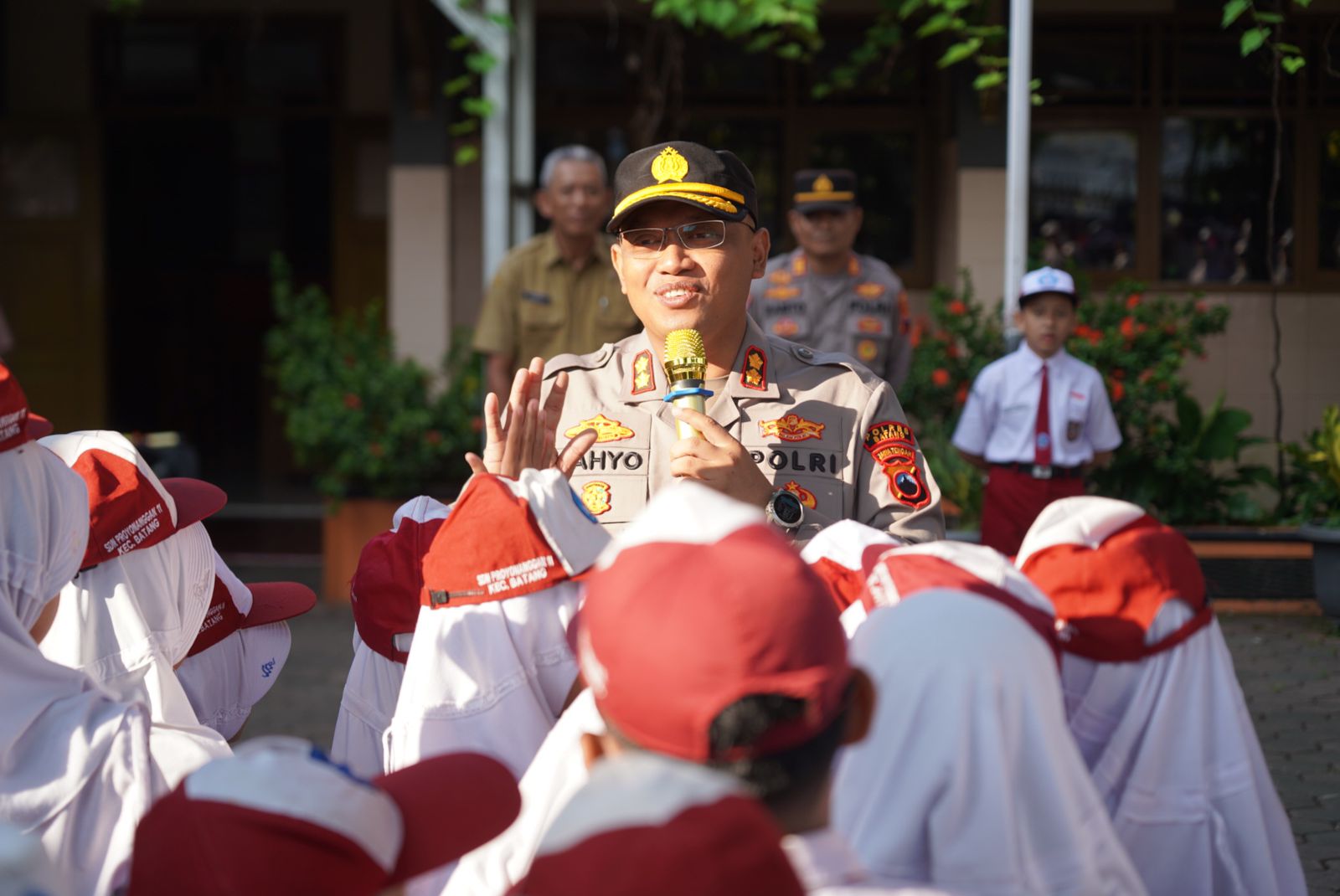 Teladan Dalam Meraih Prestasi: Pesan Kapolres Batang Untuk Pelajar