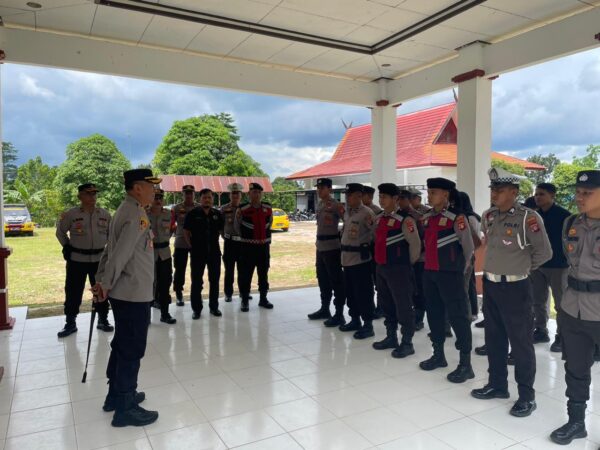 Terjunkan Personil, Polres Lamandau Amankan Rapat Pleno Penetapan Anggota Dprd