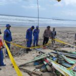 Tim Gabungan Lakukan Pencarian Korban Nelayan Hilang Di Pantai Banyuwangi