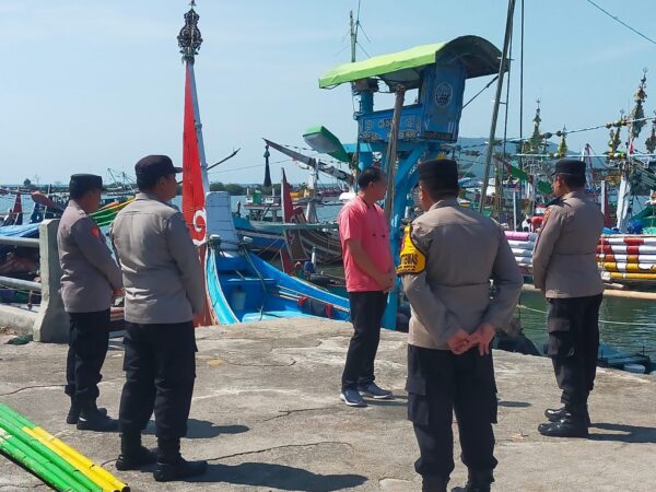 Tim Dari Polda Jatim Tinjau Pelabuhan Rakyat Muncar