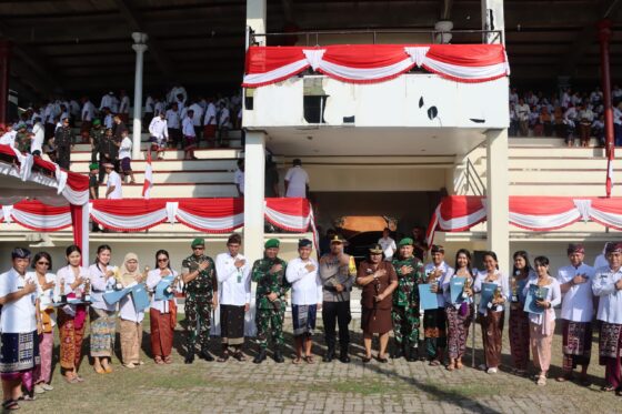 Upacara Peringatan Hardiknas Ke 77 Dihadiri Kapolres Jembrana