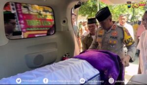 VIDEO: Kapolres Sukoharjo Hadiri Takziah Warga Ndayu Kecamatan Weru