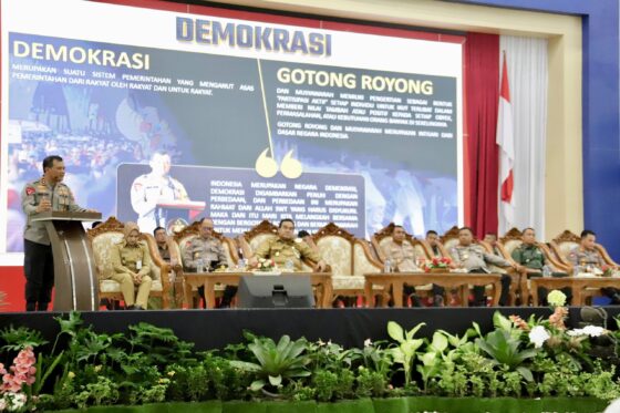 Wujudkan Kamtibmas Kondusif, Kapolda Jateng Hadiri Apel 3 Pilar Se Kabupaten