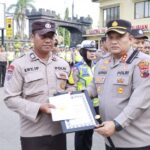 11 Anggota Polres Rembang Terima Penghargaan Kapolres