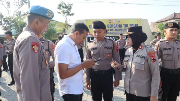 Antisipasi Judi Online Personel Polri, Propam Polres Sukoharjo Periksa Handphone