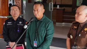 Bareskrim Polri Limpahkan 9 Tersangka Judi Online ke Kejari Semarang