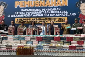 Bea Cukai dan Pemda Temanggung Memusnahkan 3,4 Juta Batang Rokok