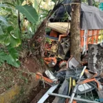 Begini Kronologi Truk Angkut Kunyit Tabrak Pohon Di Jls Salatiga