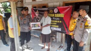 Bhakti Sosial Bagi-bagi Sembako, Polsek Sumber Ikut Semarakan HUT Bhayangkara ke 78