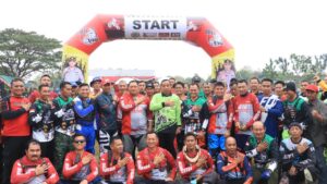 Bhayangkara Trail Adventure: Kapolres Rembang Bersama Komunitas Trail se-Jateng Di Desa Krikilan