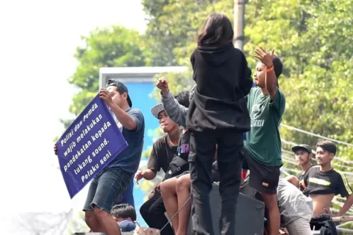 Demo berujung kerusakan, polresta banyuwangi periksa pemilik sound system