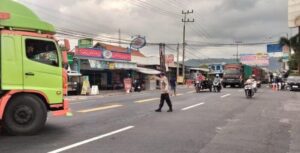 Dua Hari Diterpa Cuaca Buruk, Penyeberangan di Pelabuhan Ketapang Banyuwangi Masih Buka Tutup