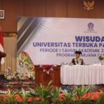 Dukung Dunia Pendidikan, Kapolda Kalteng Hadiri Wisuda Program Sarjana Dan