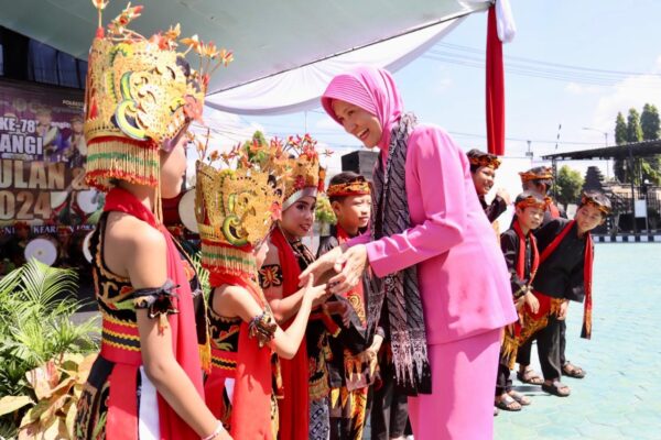 Festival Kuntulan Dan Tari Cilik Digelar Polresta Banyuwangi Untuk Peringati