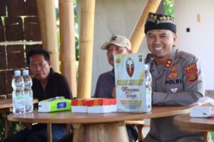 Kapolres Jembrana Gelar Jumat Curhat Bersama Karyawan PT. Titis Sempurna