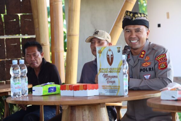 Giat Jumat Curhat, Kapolres Jembrana Bersama Karyawan Pt. Titis Sempurna