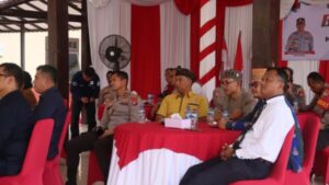 HUT Bhayangkara ke 78, Polres Lamandau Berikan Baksos dan Bansos kepada Warga Masyarakat