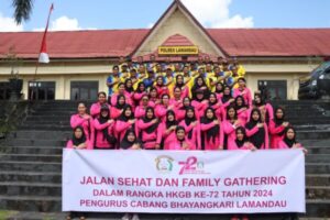 HUT Bhayangkara ke-78 : Polres Lamandau Gelar Jalan Sehat dan Family Gathering