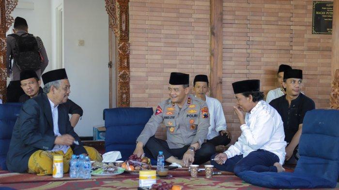 Hadiri Pengajian Ahad Pagi, Kapolda Jateng Minta Masyarakat Waspadai Radikalisme