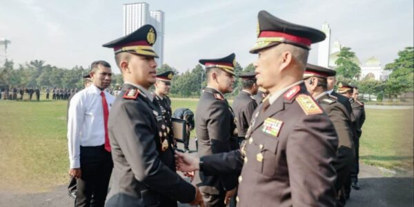 Hari Lahir Pancasila,kapolresta Banyuwangi & Kapolres Kediri Kota Raih Penghargaan