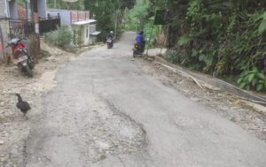 Jalan Penghubung 2 Kecamatan di Banjarnegara RusakParah, Warga Harap Segera Diperbaiki