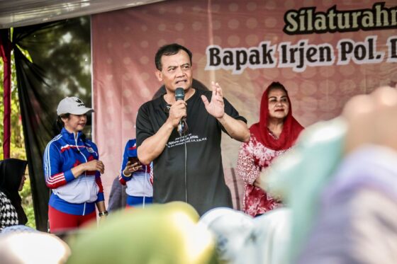 Jalan Sehat Bersama Irjen Pol. Ahmad Luthfi Dan Walikota Semarang: