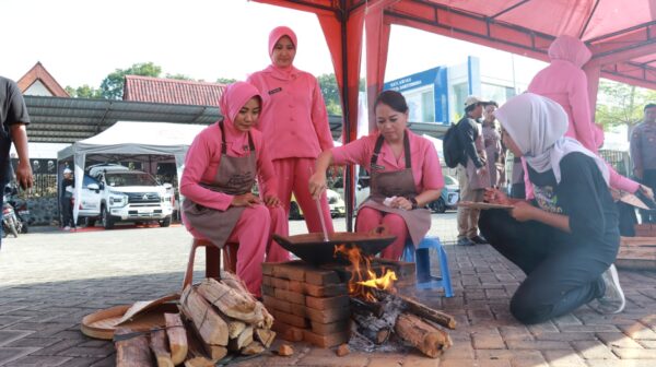 Jelang semarak hari bhayangkara ke 78, bhayangkari polresta banyuwangi dan radar